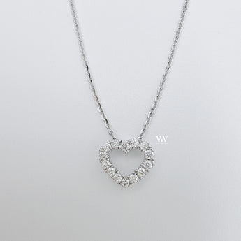 mini heart pendant 18 karat gold with high quality diamonds 