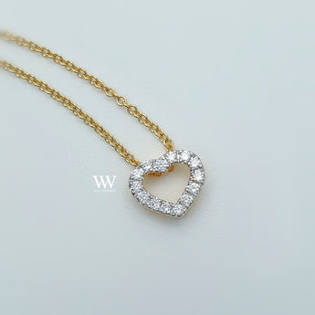 mini heart pendant 18 karat gold with high quality diamonds 