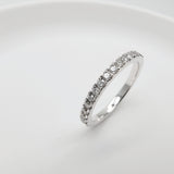 18K white gold ring with 1 pt size diamonds